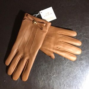NWT Coach tan leather gloves